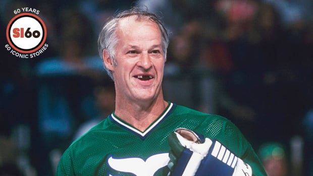 Gordie Howe Whalers SI 60 top
